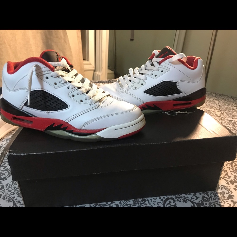 Fire red 5s